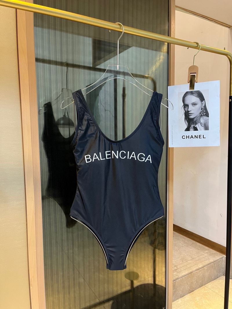 BALENCIAGA